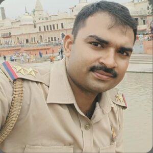 ‘इश्किया वर्दी’का सनसनीखेज मामला, महिला को दिल दे बैठा जांच करने आया दरोगा