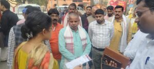 सीडीओ ने म्योरपुर ब्लॉक,कस्तूरबा विद्यालय का किया निरीक्षण