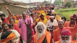 विराट रुद्र महायज्ञ व शिवपुराण कथा को लेकर निकली भव्य कलश यात्रा