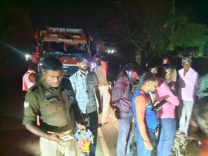 ट्रक और बाइक में आमने-सामने भिड़ंत, बाइक सवार की मौत