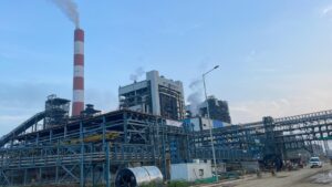 बोले ठेकेदार: दुसान कम्पनी व प्रिंसिपल इम्पलॉयर करे बकाया भुगतान,नही करेंगे कोरियन कम्पनी के काम