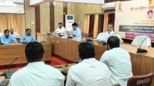 गैस संचालक कम्पनियो द्वार निर्धारित तिथि पर करें बुकिंग और सप्लाई: जिलाधिकारी