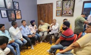 उप्र उद्योग व्यापार संगठन की बैठक में व्यापारी समस्याओं पर आक्रोश