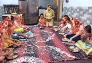 माता महागौरी की पूजा कर कुआँरी कन्याओं को कराया भोजन
