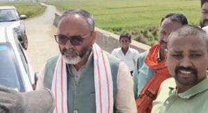 सरकारी जमीन पर अवैध कब्जा,ग्राम प्रधान व सचिव की मिली भगत से अन्यत्र बनवाया जा रहा अन्नपूर्णा भवन