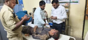 नौगढ़ में बाइक अनियंत्रित होकर गिरी, युवक गंभीर रूप से घायल, जिला अस्पताल रेफर