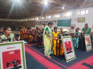 ग्रामीण महिलाओं का नौ दिवसीय सिलाई प्रशिक्षण संपन्न