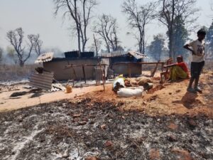 घर मे लगी आग, बाल-बाल बचा डेढ़ वर्षीय बच्चा