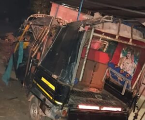 रफ्तार का कहर: अज्ञात वाहन ने ऑटो को मारी टक्कर, चालक समेत दो की मौत, चार गंभीर