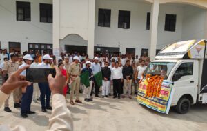 स्कूल चलो अभियान को मिली रफ्तार, नौगढ़ में अधिकारियों ने दिखाई हरी झंडी