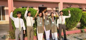 एमवीएम पब्लिक स्कूल के पृथ्वी ने 95% अंक लाकर किया टॉप, क्षेत्र में खुशी की लहर