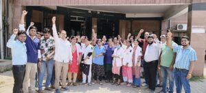 पुष्पेंद्र शुक्ला बोले- 20 मई तक नहीं मानी मांगें तो 21 से ‘नो पे, नो वर्क’, इमरजेंसी छोड़ सभी सेवाएं ठप