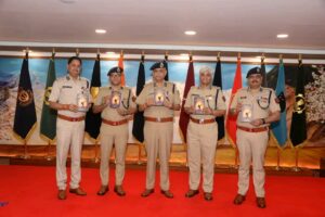 केऔसुब अधिकारी जय प्रकाश आजाद की पुस्तक ‘होगी जय… हे पुरुषोत्तम नवीन!’ का विमोचन