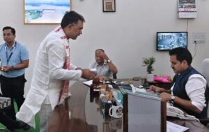 जनहित मुद्दों को लेकर किसान नौजवान संघर्ष मोर्चा ने डीएम को सौंपा ज्ञापन