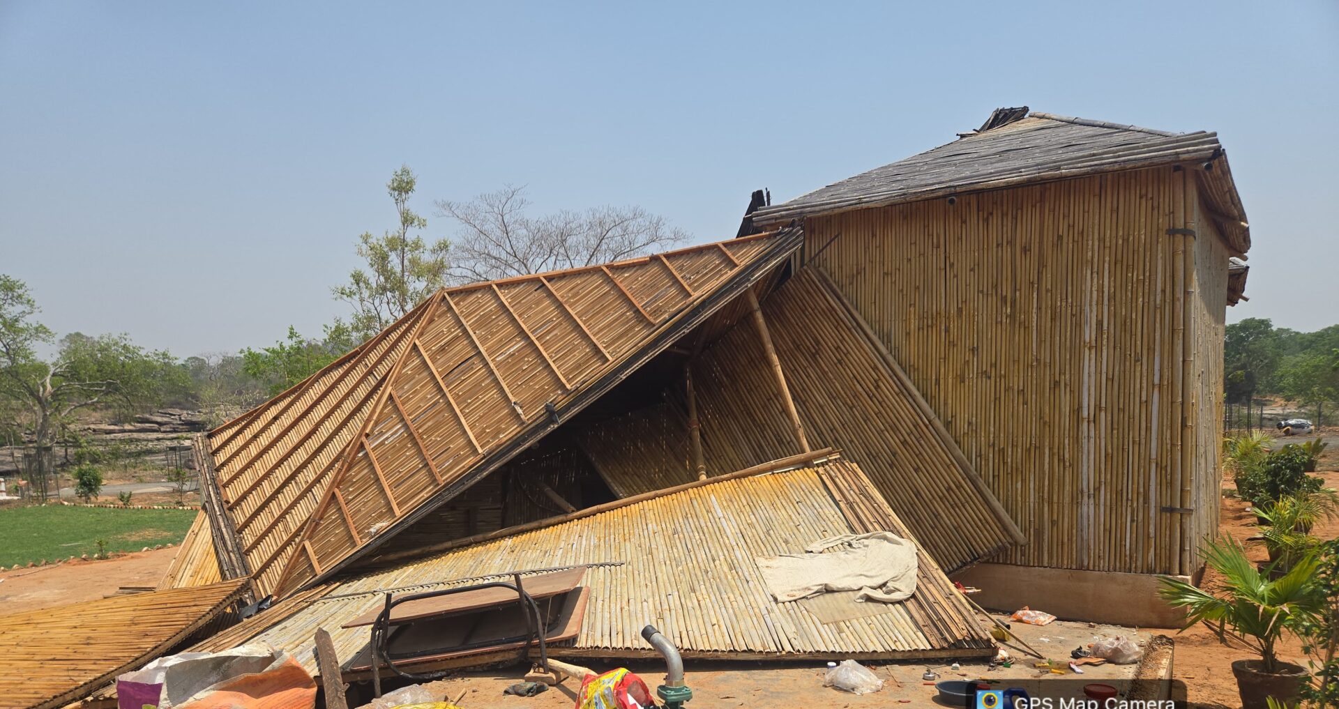 नौगढ़ में आंधी-तूफान से पर्यटन स्थलों पर भारी तबाही, करोड़ों की परियोजनाएं क्षतिग्रस्त