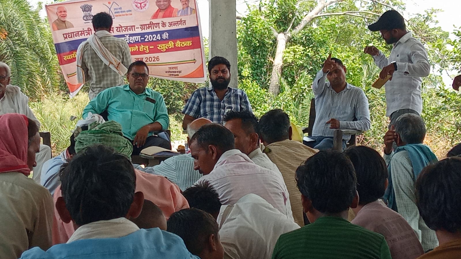 प्रधानमंत्री आवास प्लस सर्वेक्षण के लिए करमा में खुली बैठक