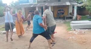 जमीन विवाद में दंपती से मारपीट, चार लोगों पर मुकदमा दर्ज