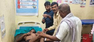 नौगढ़ खेत में काम करते समय कोबरा ने डसा, तीन घंटे बाद अस्पताल पहुंचा युवक; 10 एंटी स्नेक वेनम देकर रेफर