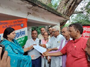 ट्रेड यूनियन-किसान संगठनों का प्रदर्शन, राष्ट्रपति नामित सौंपा ज्ञापन