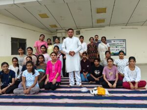 10 दिवसीय योग शिविर संपन्न, इंजीनियरिंग कॉलेज के छात्रों ने सीखे कठिन आसन