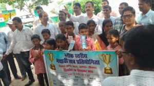 मेधावी छात्रों ने दिखाई प्रतिभा, जिला स्तरीय परीक्षा के लिए चयन