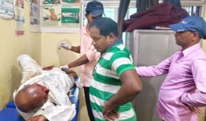 नौगढ़ में बाइक-साइकिल की टक्कर में 60 वर्षीय बीडीसी गंभीर घायल, नशे में धुत साइकिल चालक को मामूली चोटे