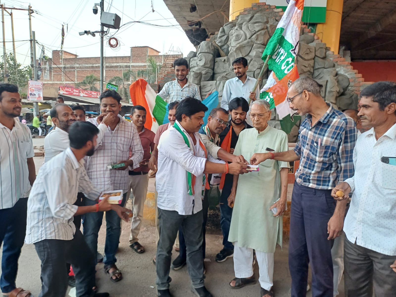 आराधना मिश्रा मोना बनीं कांग्रेस प्रदेश अध्यक्ष, इमरान मसूद कार्यकारी अध्यक्ष,कार्यकर्ताओं ने मनाया जश्न