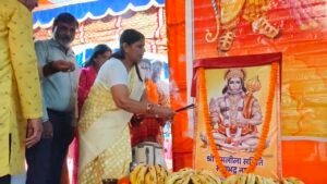 जिले की 124 वर्ष पुरानी ऐतिहासिक रामलीला का मुकुट पूजन के साथ भव्य शुभारंभ