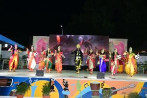 फीनिक्स क्लब रेनुसागर का आयोजन, नव दुर्गा मंचन और बच्चों की नृत्य नाटिका से सराबोर हुआ पैराडाइज प्रेक्षागृह