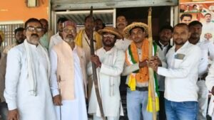 नव नियुक्त आदिवासी कांग्रेस जिलाध्यक्ष अमरजीत सिंह टेकाम का भव्य स्वागत