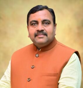 अवैध अस्पतालों पर सख्ती की मांग, पूर्व जिलाध्यक्ष डॉ. धर्मवीर तिवारी ने उठाए सवाल