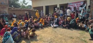 पड़री में हुई किसान पंचायत, जमीन बचाने को लेकर किसानों ने भरी हुंकार