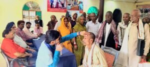 लायंस क्लब राबर्ट्सगंज का निशुल्क नेत्र शिविर, 72 मोतियाबिंद मरीज चित्रकूट भेजे गए